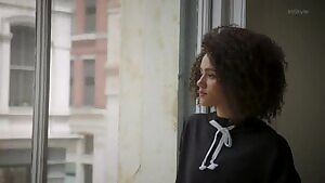 Nathalie Emmanuel wearing yoga pants