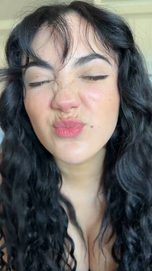 Thick Fit 19honeysuckle 24/7 Big Tits