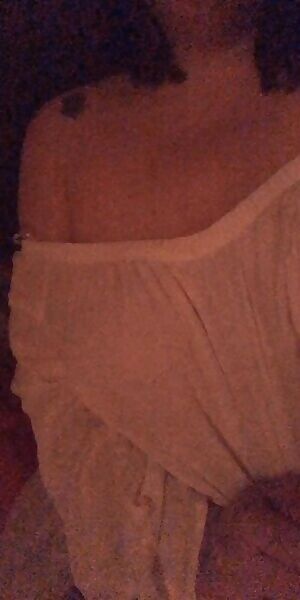 Here to drop my shirt & the average .gif quality of this sub