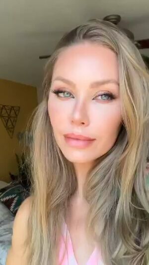 MILFs in Lingerie 19honeysuckle 24/7 Blonde