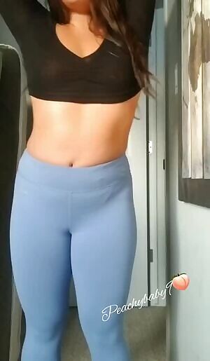 A little tease before I head to my workout :)... but I would rather you work me out <3