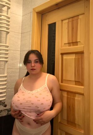 Do you like my titty drop daddy?