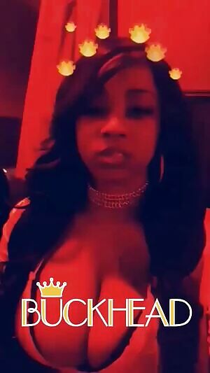 Songbird Cleavage