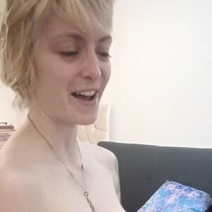 British Babes OnlyFans Selfie