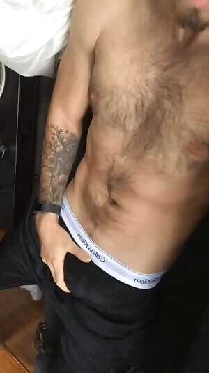 Good morning girls, pm if you you think I should go to the gym or stay in 😉