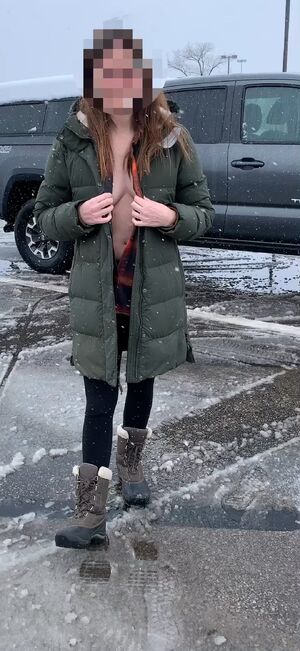 Cold & Snow Amateur Boobs Homemade