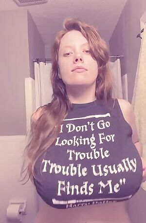 Late night titty play 😜