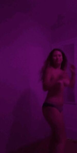 Celebrating 2000 ollowers in 16 days! 😜😜