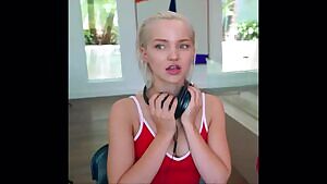 Dove Cameron is so adorable and sexy at the same time