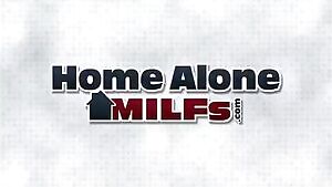 GETTING TO KNOW DEE WILLIAMS, OUTSIDE AND IN