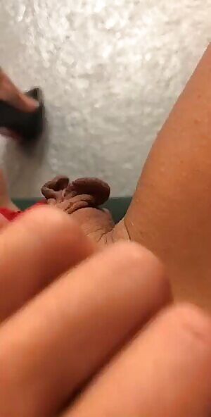 A post by the most under appreciated New Reddit account. These lips are legendary.