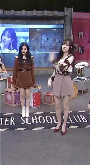 Gfriend - Yuju in heels looks so amazing..