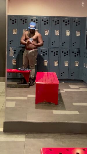 Gay Bulge Amateur BulgeXXL Gym