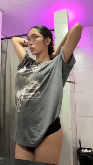 SheCock Amateur Asian Ass Big Dick