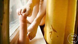 Playing on the windowsill 😋