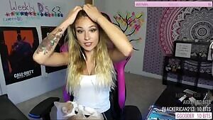Twitch Streamer Kenzliee