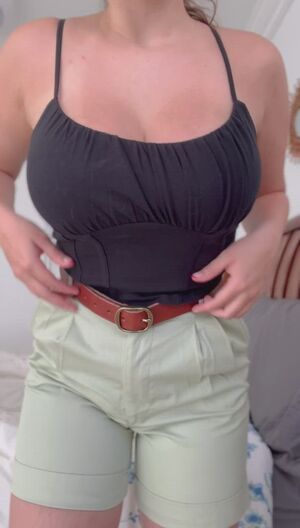 does anyone here actually enjoy sucking on nipples? (19f)