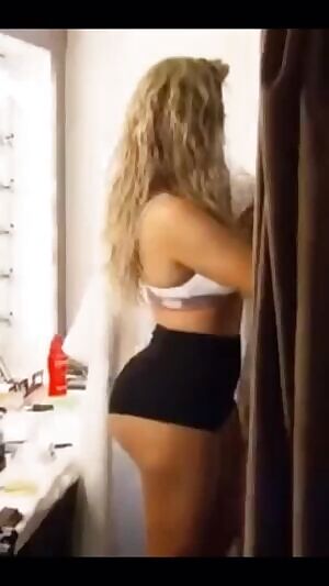 Tiny shorts can’t contain Khloe’s giant ass