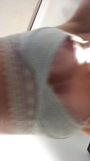 What do you think is going on? 😃😃😃