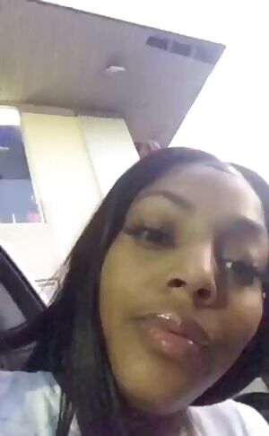 Thot Giving Head In Public