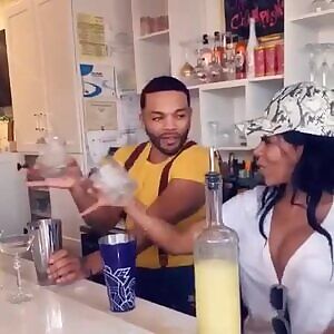 K. Michelle flashing