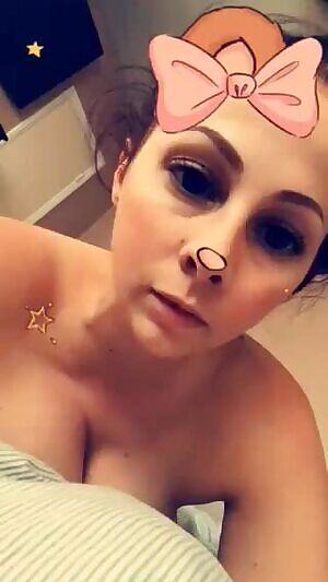 Some cleavage and an ass shake