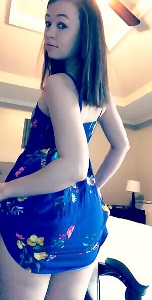 Slow reveal of her phat booty