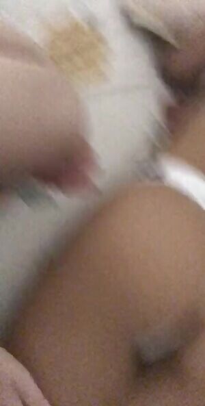 Hope you guys like my little petite booty 😝