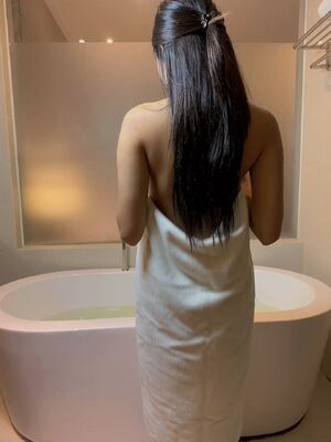 If I asked u to fuck me in the tub, would u hop in