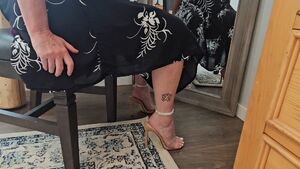 White Toes Amateur Heels Hotwife MILF