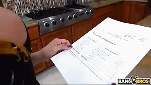 Ariella Ferrera – Ariella Ferreras Stepson Works With Sex