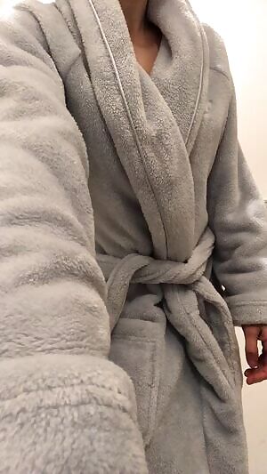 Cocking now. I like them tight and slutty. KIK m10szn.