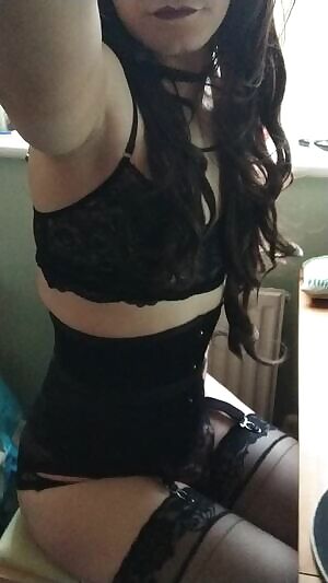 Missing dressing up but ingrown hair has ruined my legs for a while :(