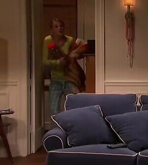 Braless Taylor Swift