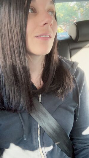 My uber driver was on the phone, so I wonder if he noticed when I pulled out my tits [GIF]
