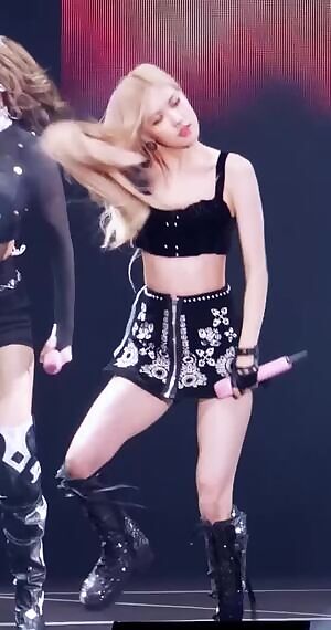 Blackpink - Rosé/ Lisa