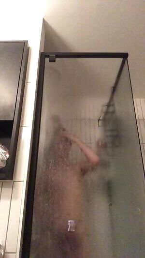 baby there’s room in here