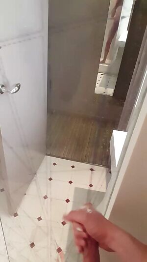 Who wants a shower? 😏