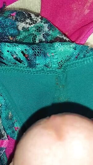 Playing and Cumming with Younger Sisters Dirty Panties