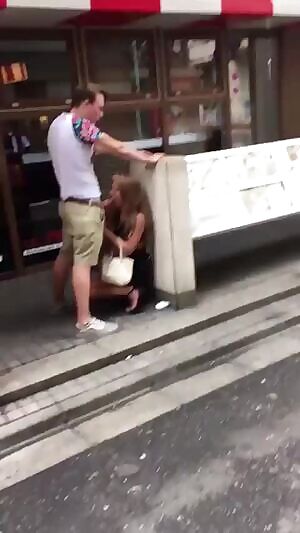 Women Sucking Dick In Public