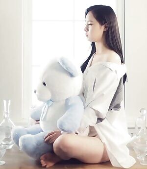 Dalshabet/Uni.t - Woohee ft Teddy