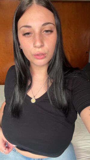 Seductive Boobs MILF Natural Tits