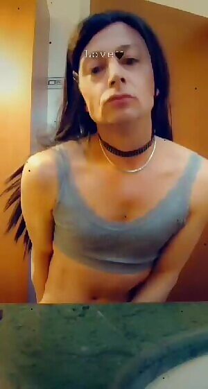 Taste my hot and sweet cum 💦