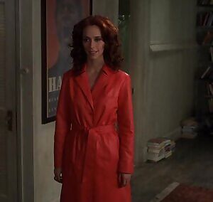 Jennifer Love Hewitt -- Shortcut To Happiness