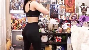 SSSniperWolf Doing Squats