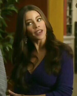 Sofia Vergara has giant tits