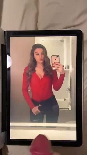 Hung bud covering my sexy cousin in cum! Please join him and blast her! Kik joebud745