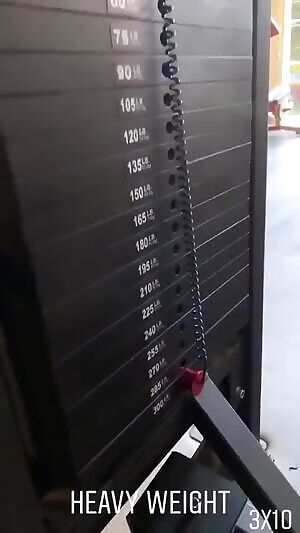 Love it when she spreads her cheeks