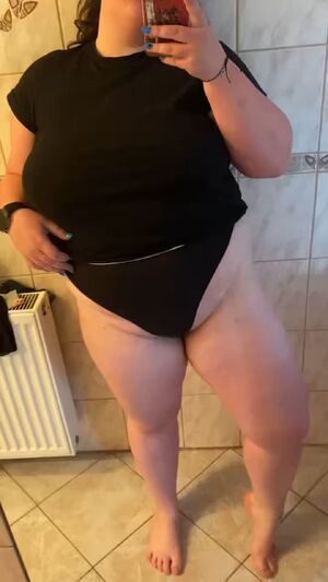 I love to share my body