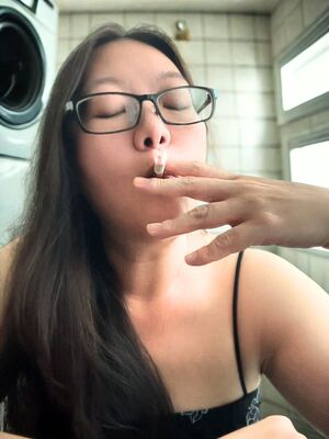 Smoking Asian Girls Chinese Clips4Sale Fansly